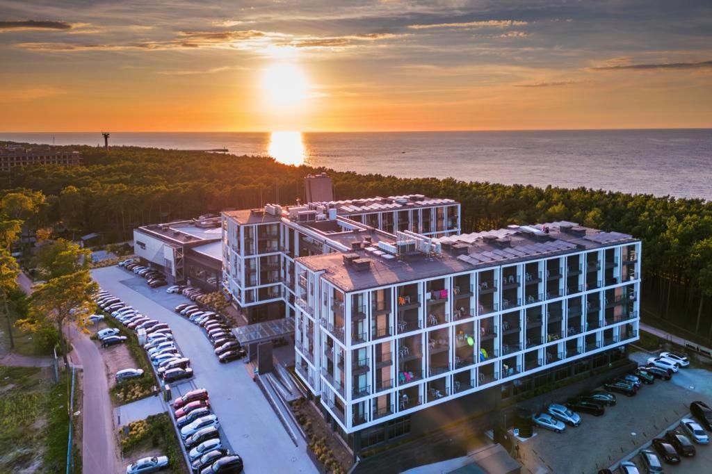 Hotel Zalewski Mrzeżyno Exterior foto